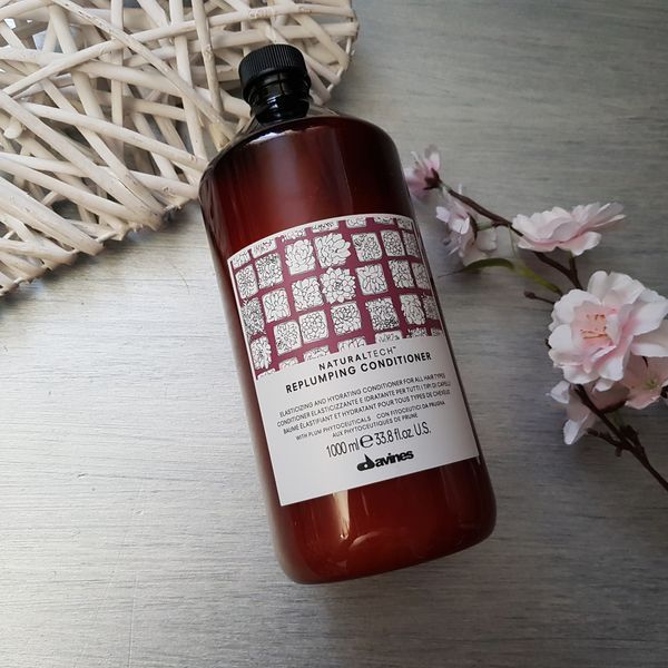 Кондиціонер для зволоження та еластичності волосся Davines Replumping Conditioner 1000 мл 8004608240426 фото